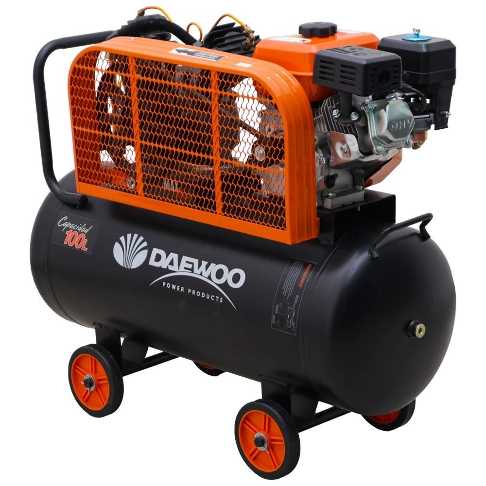 El Compresor DAEWOO a gasolina de 6,5HP y 100L ofrece una potencia inigualable y portabilidad excepcional. Ideal para aplicaciones intensivas en el campo o en el taller. Aumenta tu productividad con el Compresor DAEWOO. ¡Adquiérelo hoy y potencia tus habilidades con su rendimiento superior!

Especificaciones
- Accesorios Incluidos	CUATRO RUEDAS, UN MANUAL, UNA BOTELLA DE ACEITE, UN JUEGO DE JUNTAS, DOS FILTROS DE AIRE, DOS CONECTORES DE CONEXIÓN RÁPIDA, UNA CORREA
- Capacidad de Tanque	100 L
- Frecuencia	50 Hz
- Presión máxima (bar)	8 bar
- Potencia (HP)	6,5 HP
- Potencia (KW)	-
- Presión máxima (PSI)	115 PSI
- Voltaje V	-
- Tipo de Producto	COMPRESOR DE AIRE