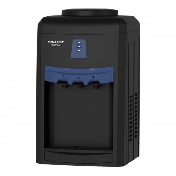 Introducimos nuestro Bebedero a Motor con Compresor, una opción imprescindible para mantenerte hidratado.

Este bebedero ofrece refrigeración por compresor de alto rendimiento, garantizando bebidas frías y refrescantes en todo momento. Con tres temperaturas disponibles: caliente, fría y natural, podrás disfrutar de tus bebidas preferidas a la temperatura perfecta.

Utiliza gas R134a para una refrigeración eficiente y su funcionamiento con 220V asegura un rendimiento óptimo. No te quedes sin probar este bebedero de calidad superior, ideal para hogares y espacios comerciales.

¡Hidrátate con estilo y comodidad!

CARACTERÍSTICAS
- Refrigeración por compresor
- 3 Temperaturas: Caliente - Frio - Natural
- Gas R134a
- Voltaje: 220V