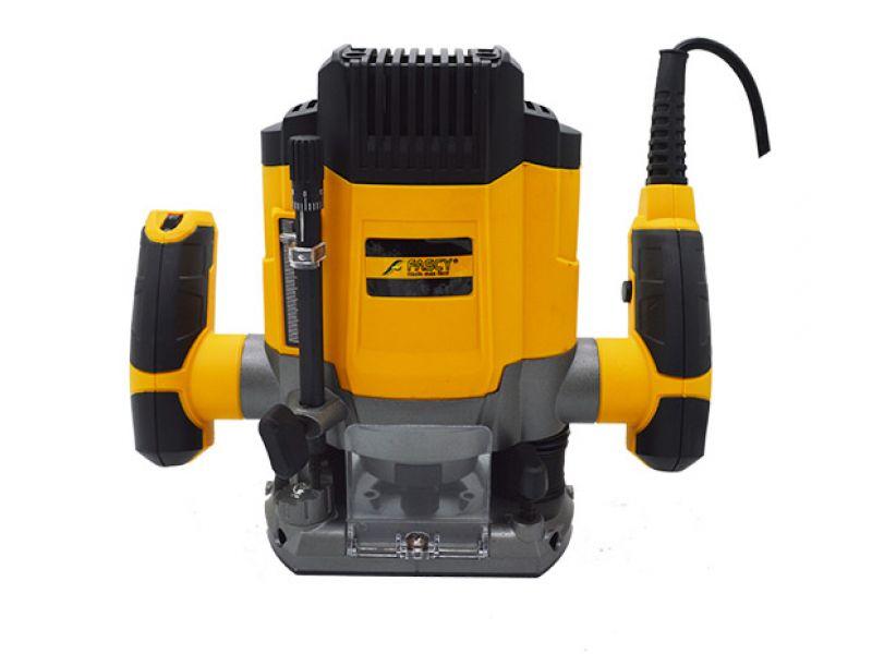 MODELO: FA3388 
VOLTAJE: 220V 50/ 60HZ 
POTENCIA: 1200W 
VELOCIDAD: 11000-30000RPM 
ANCHURA DE CEPILLADO: 125MM 
PROFUNDIDAD MÁXIMA: 55MM 
MANDRIL: 6MM - 8MM 
PROTECCION: II PESO: 3,20kg